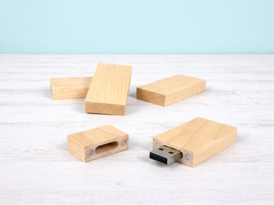 Classic wooden pendrive with magnet Ref. USBCH2