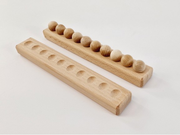 Tablero de madera para bolas Ø20 mm.Ref.MO196