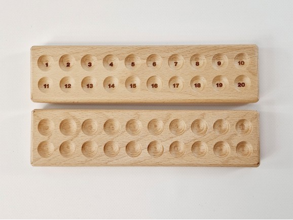Tablero de madera para bolas Ø20 mm.Ref.MO196