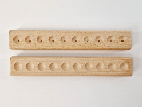 Tablero de madera para bolas Ø20 mm.Ref.MO196