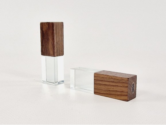 PenDrive de Madera Oscura y Cristal Ref.USBCH8