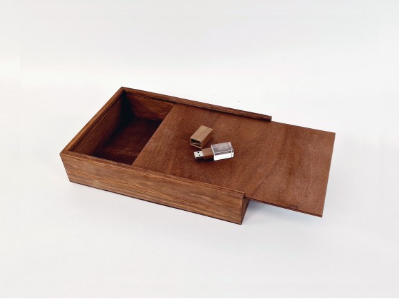 Aged Photographer's Box Pack + PenDrive Ref.Pack1454DTCH8