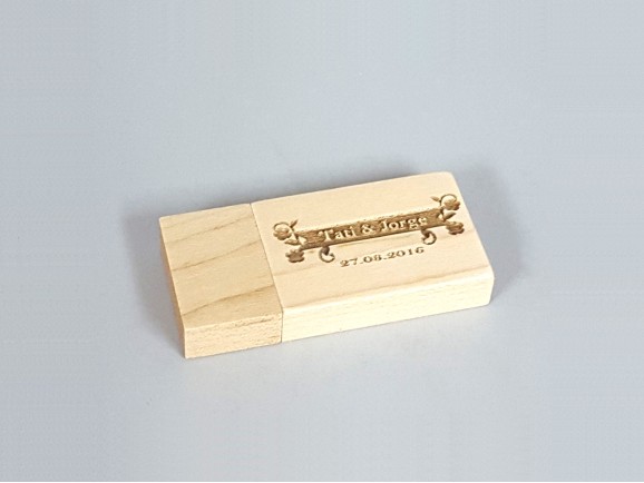 Classic wooden pendrive with magnet Ref. USBCH2