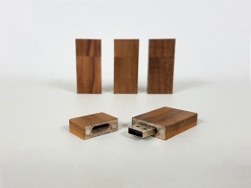 Dark wood PenDrive with magnet Ref.USBCH3