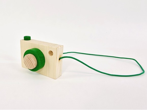 Wooden camera in blue and green Ref.CA2021