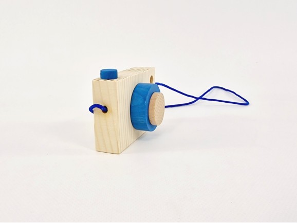 Wooden camera in blue and green Ref.CA2021