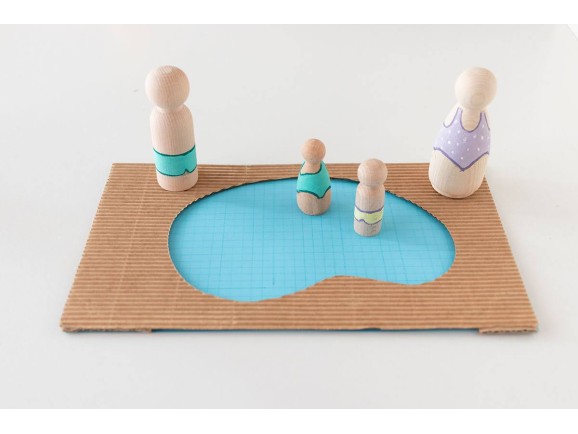 Muñecos familia de madera Ref.PegDolls