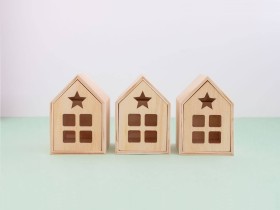 Star wooden house box with windows Ref.PCP1E