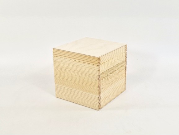 Cubic pine wood box 16x16x16 cm. Ref.DRPZ430