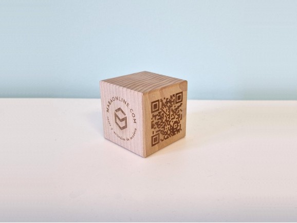 Natural wood cube 5.6x5.6 cm. Ref.DRZG390