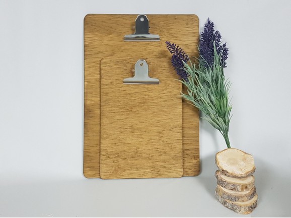 Carta Menú de madera con pinza Ref.H33
