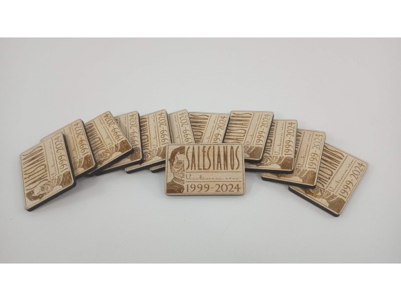 Imán de madera personalizado Ref.H32