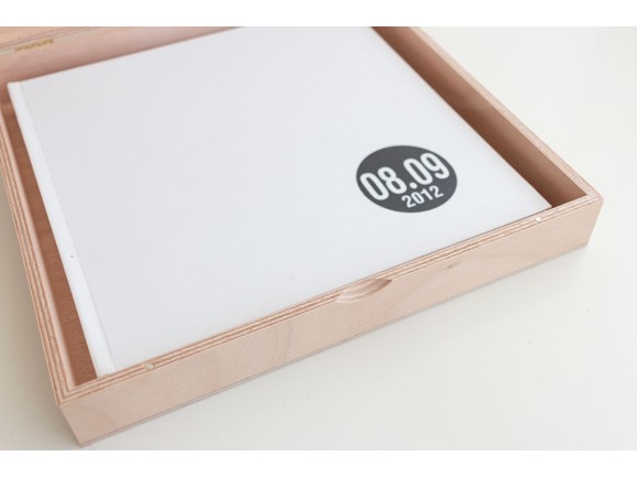 Case box for Album 3 finishes Ref.PCA33