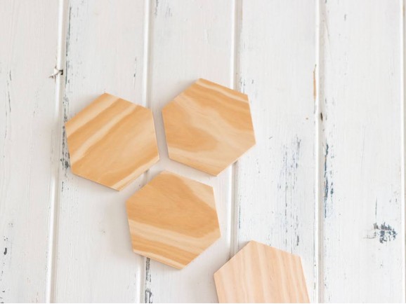 Posavasos pino Redondo y Hexagonal Ref.P500
