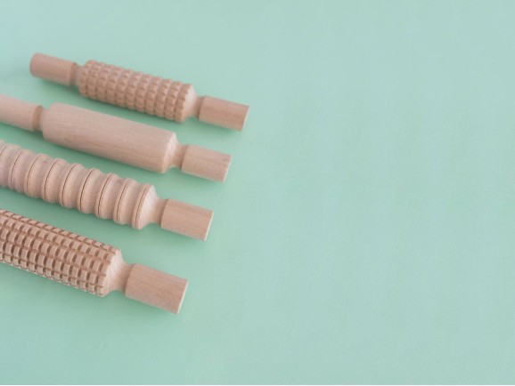 Wooden rollers for plasticine 4 units. Ref.OP211425