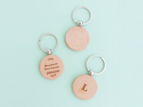 Round wooden keychain Ref.AE2025