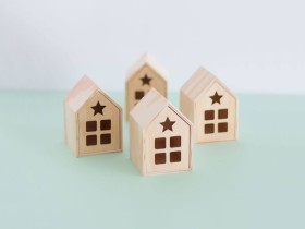 Star wooden house box with windows Ref.PCP1E