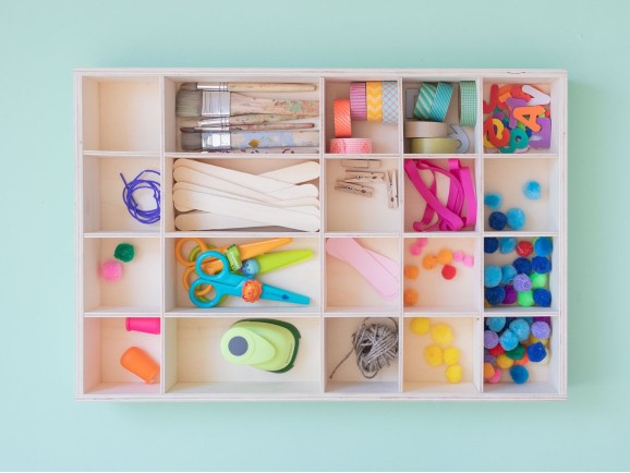 Wooden tray 46.5x32x6.5 cm. to classify Ref.PLFT7