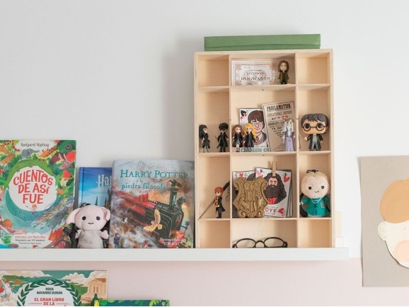 Wooden tray 46.5x32x6.5 cm. to classify Ref.PLFT7