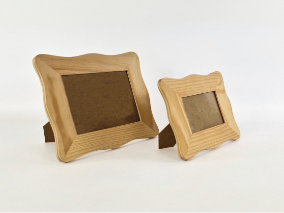 Marcos ondulados 5 cm. c/cristal para fotos Ref.PR4V