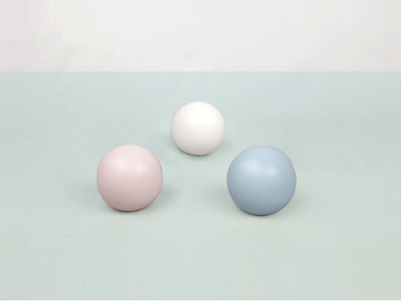 Child handles Ball Color Smooth 4 cm.