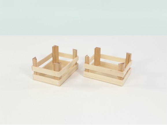 Small wooden basket 10x8x6 cm. natural or black Ref.CR3