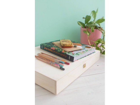 Wooden box 40x33x6 cm. with hinge and clasp Ref.P00C36D