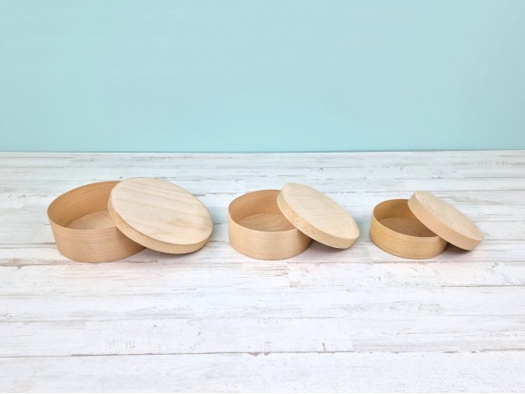 Round wooden Matryoshka boxes 3 pcs. with lid Ref.DRPL400K