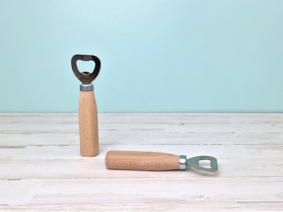 Wooden bottle opener with handle Ref.DRKC884