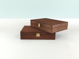 Aged wooden box 27x19x6 cm. with hinge, clasp and partition Ref.P1454C6FT