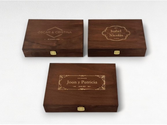 Aged wooden box 27x19x6 cm. with hinge, clasp and partition Ref.P1454C6FT