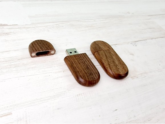 PenDrive de madera Oscura redondeado con imán Ref.USBCH10