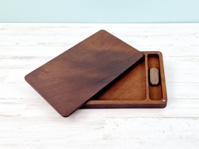 Pack Aged varnished box with 15x20 photo magnets + PenDrive Ref.PackF6VCCH10