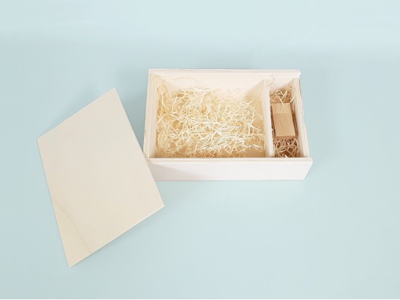 Wooden photo box 10x15 with divider Ref.P1454C4