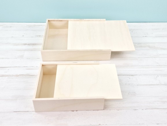 Wooden box 25x19x6 cm. with Sliding cover Ref.P1454C4N