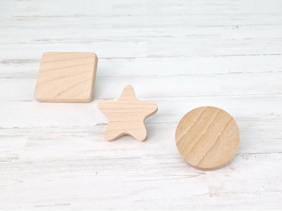 Tiradores infantiles 7 cm. NATURAL