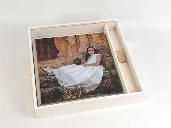 Caja Blanca para Álbum 30x30 c/División y Tapa Madera Ref.P1454C8PA-37D