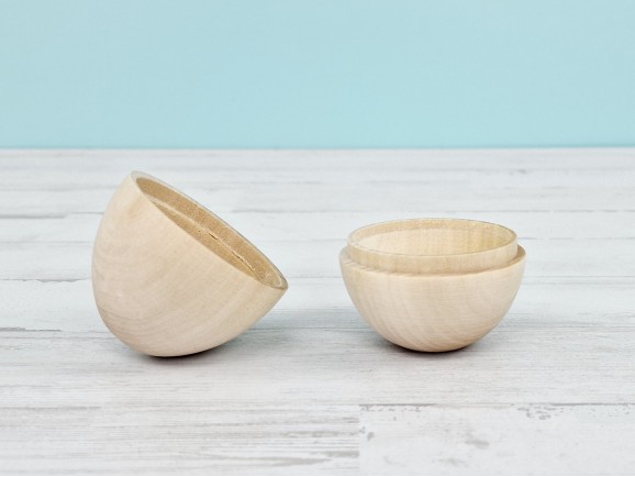 Caja huevo de madera alto 7 cm. Ref.DRWS804