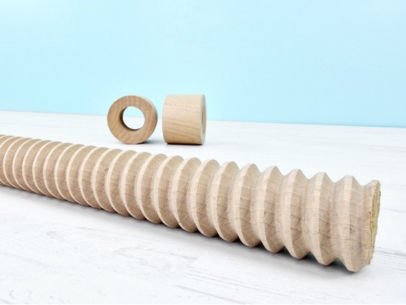 Threaded Turned Beech Wood Baluster with L51 Nuts Ref.MO577