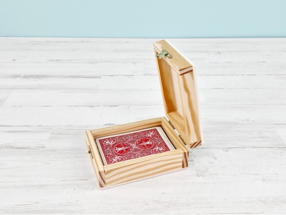Caja de madera 8x11x5 cm. para 1 baraja Ref.PC103