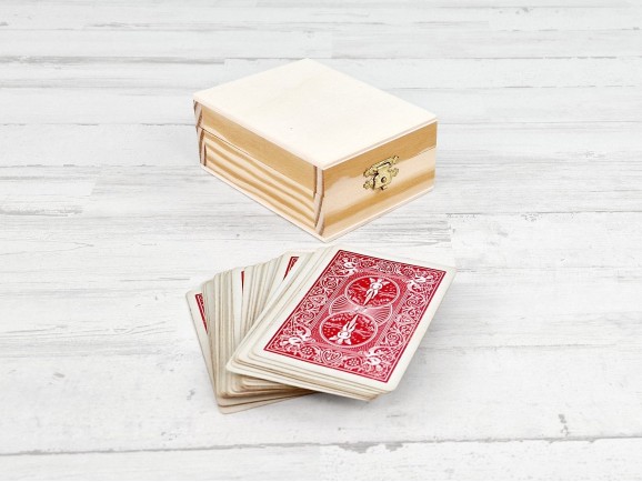 Caja de madera 8x11x5 cm. para 1 baraja Ref.PC103
