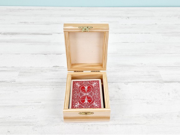 Caja de madera 8x11x5 cm. para 1 baraja Ref.PC103