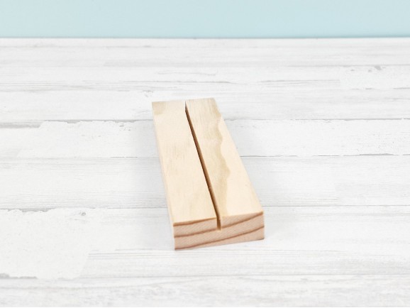 Wooden block 15x4x1.5 cm. Ref.P1007