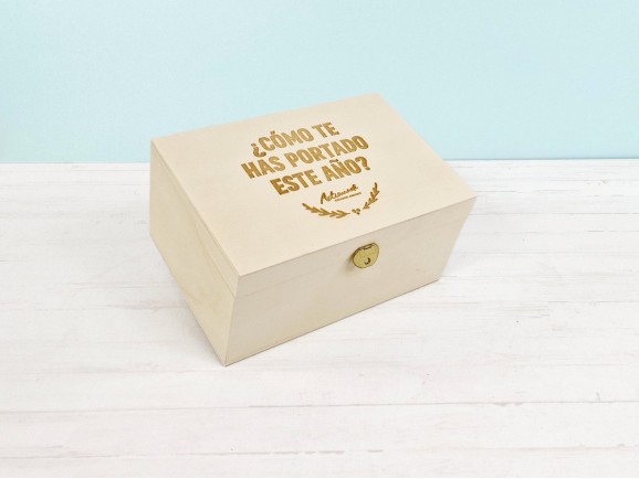 Caja de madera 22x15x11 cm. c/bisagra y broche Ref.P00CF1S