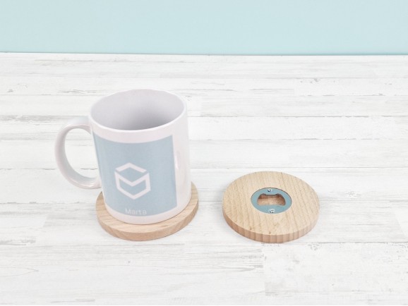 Beech wood coaster bottle opener Ref. DRKC889