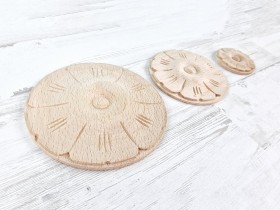 Hand-carved wooden ceiling light, various sizes Ref.2353