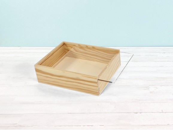Caja de madera pino 23,5x18,5x7 cm. c/tapa metacrilato Ref.PF1520M