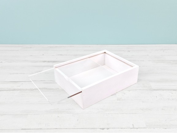 White pine wood box 23.5x18.5x7 cm. with methacrylate lid Ref.PF1520BM