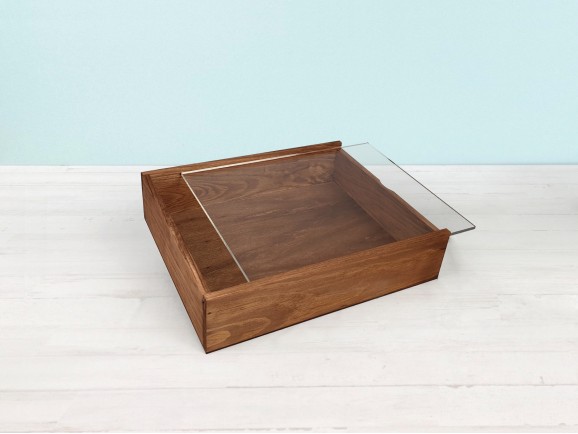 Caja de madera pino Envejecida 29x24x7 cm. c/tapa metacrilato Ref.PF2025TM