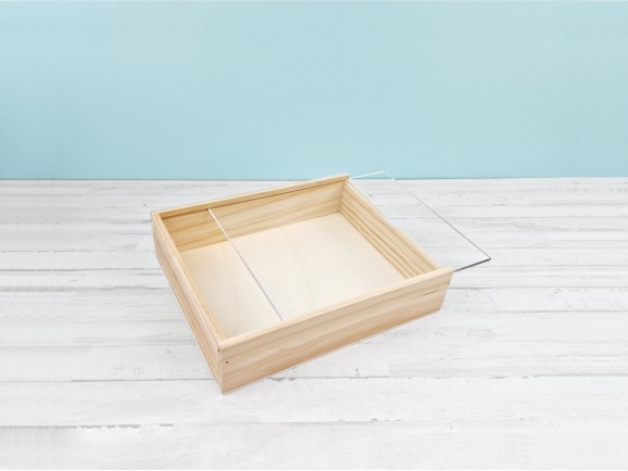 Caja de madera pino 29x24x7 cm. c/tapa metacrilato Ref.PF2025M
